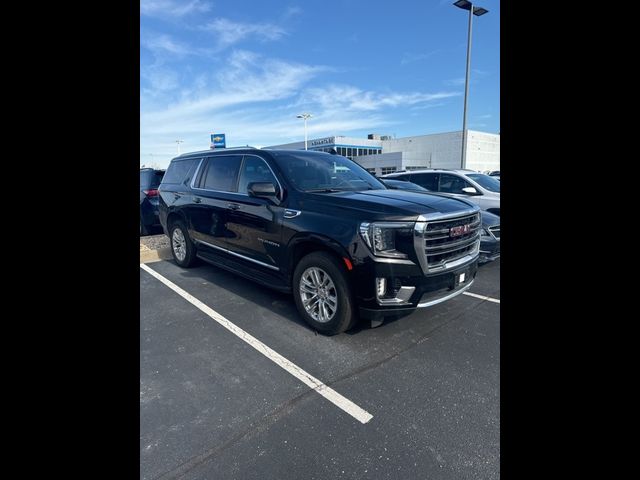 2022 GMC Yukon XL SLT