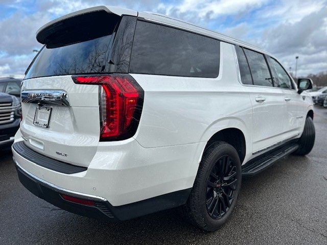 2022 GMC Yukon XL SLT