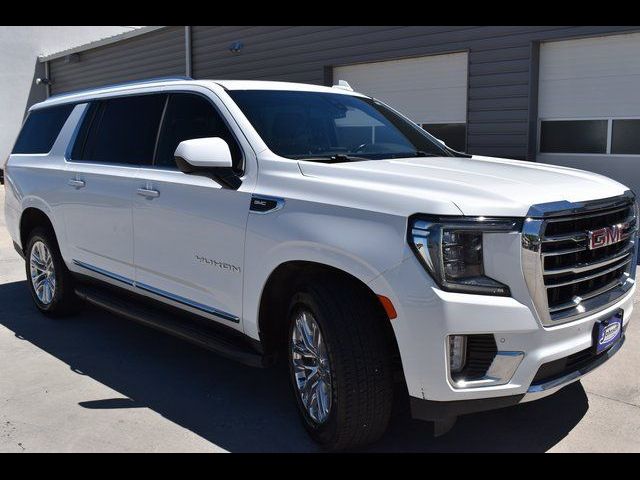 2022 GMC Yukon XL SLT