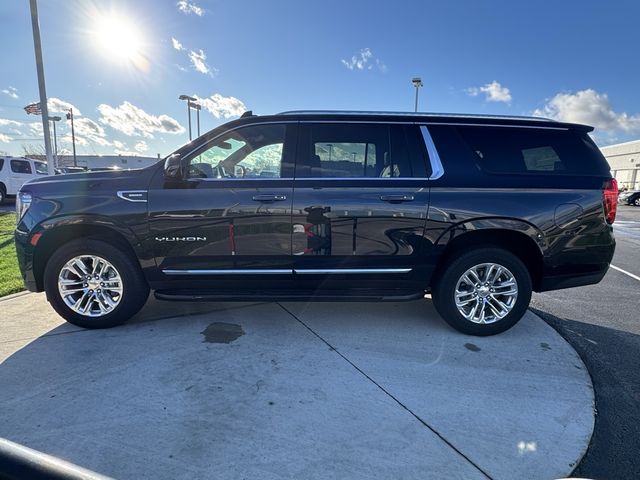 2022 GMC Yukon XL SLT