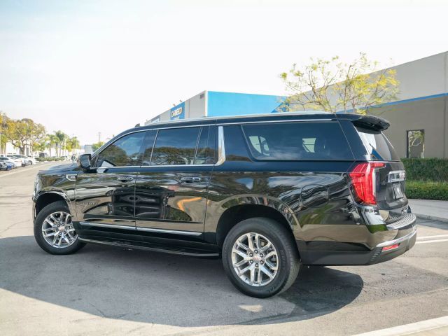 2022 GMC Yukon XL SLT