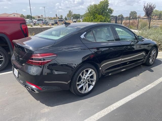 2022 Genesis G70 2.0T