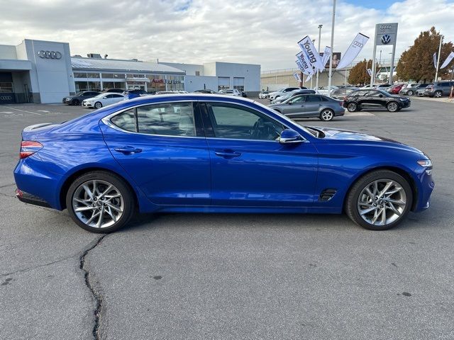 2022 Genesis G70 2.0T