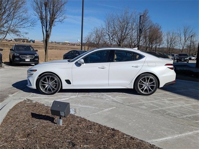 2022 Genesis G70 2.0T