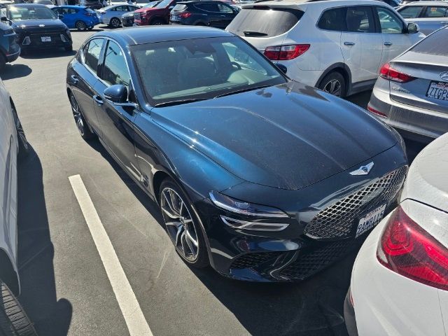 2022 Genesis G70 2.0T