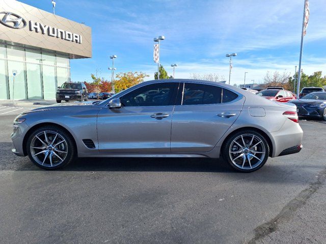 2022 Genesis G70 2.0T