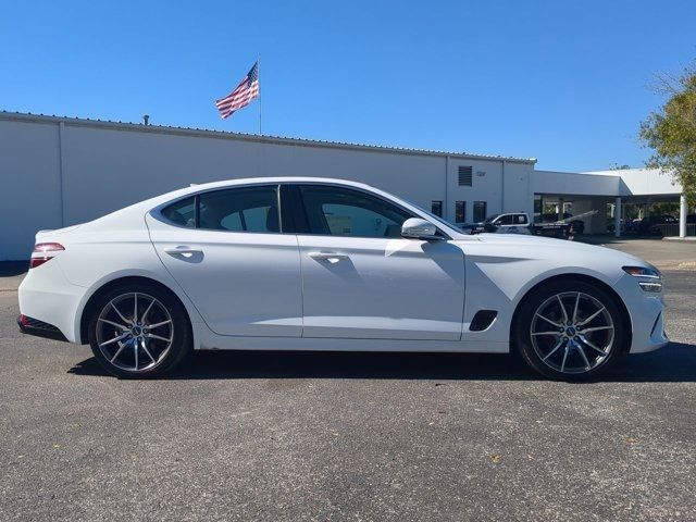 2022 Genesis G70 2.0T