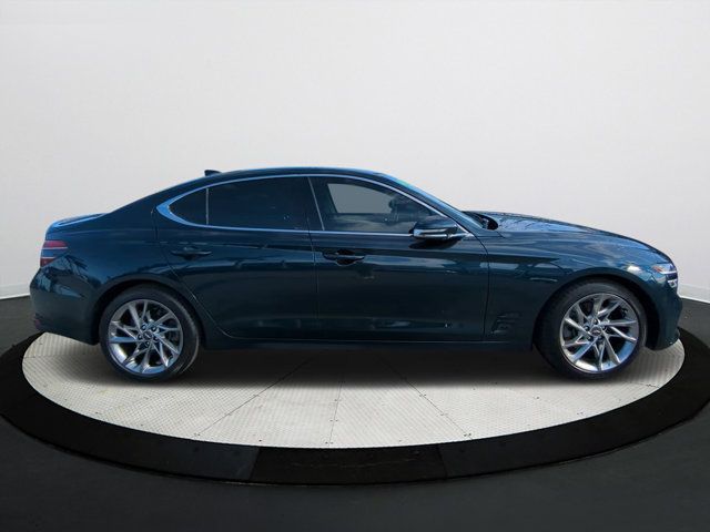 2022 Genesis G70 2.0T