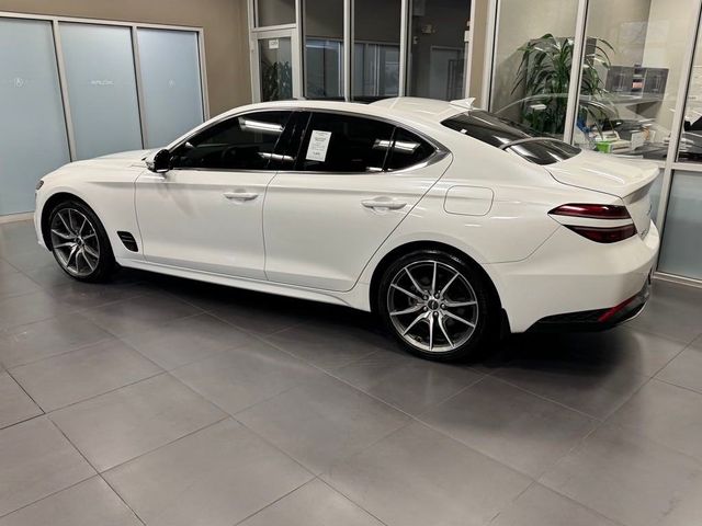 2022 Genesis G70 2.0T