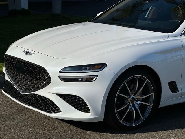 2022 Genesis G70 2.0T