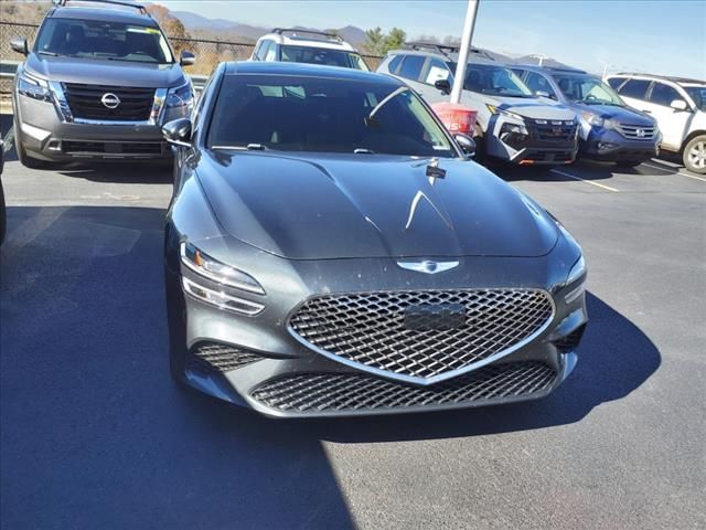 2022 Genesis G70 2.0T