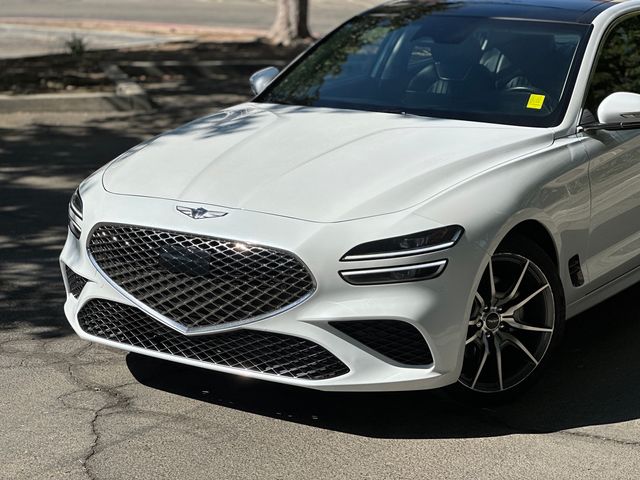 2022 Genesis G70 2.0T