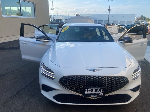 2022 Genesis G70 2.0T