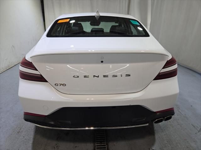 2022 Genesis G70 2.0T