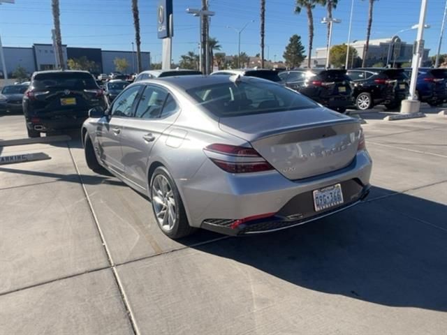 2022 Genesis G70 2.0T