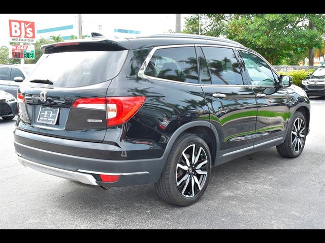 2022 Honda Pilot Touring 7-Passenger