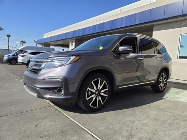 2022 Honda Pilot Touring 8-Passenger