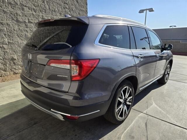 2022 Honda Pilot Touring 8-Passenger