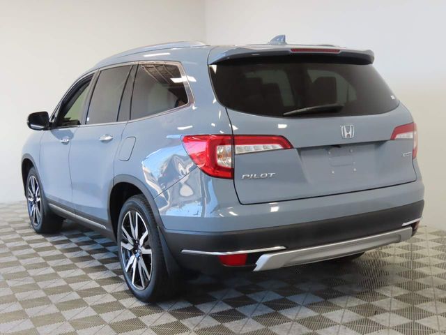 2022 Honda Pilot Touring 8-Passenger