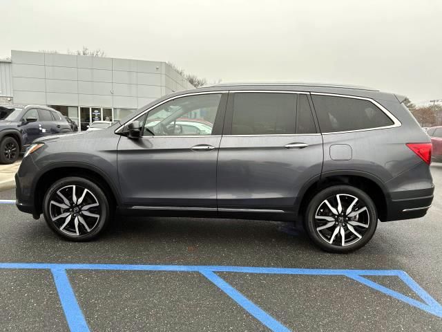 2022 Honda Pilot Touring 8-Passenger