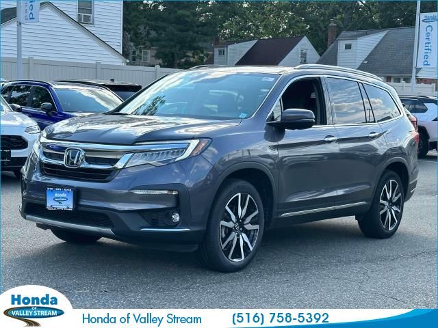 2022 Honda Pilot Touring 8-Passenger