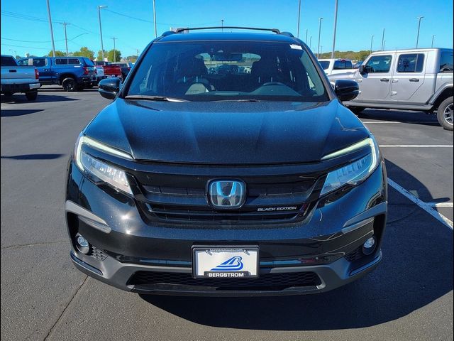 2022 Honda Pilot Black Edition