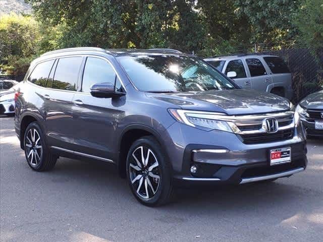 2022 Honda Pilot Touring 7-Passenger