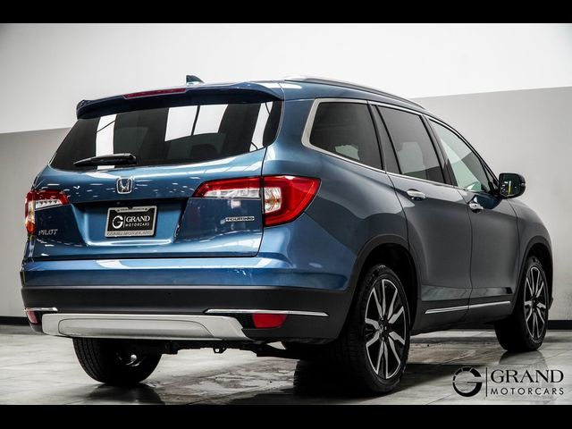 2022 Honda Pilot Touring 7-Passenger