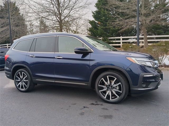 2022 Honda Pilot Touring 7-Passenger