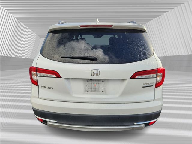 2022 Honda Pilot Touring 8-Passenger