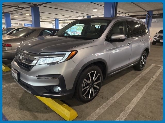 2022 Honda Pilot Touring 8-Passenger