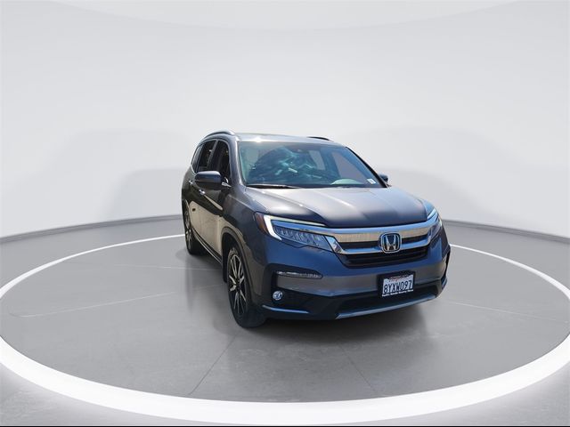 2022 Honda Pilot Touring 8-Passenger