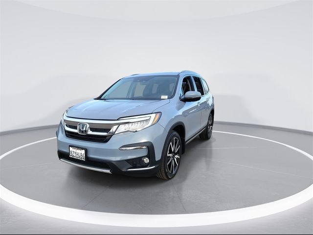 2022 Honda Pilot Touring 8-Passenger