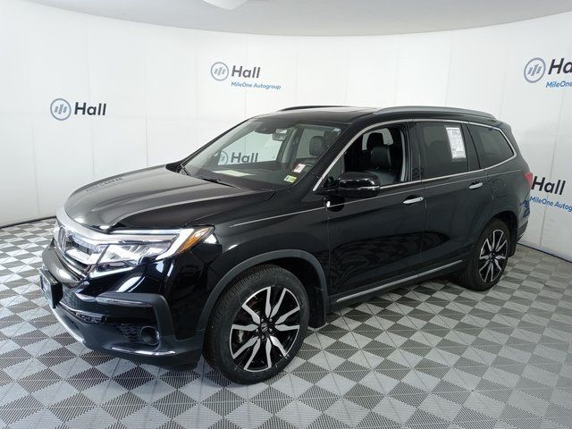 2022 Honda Pilot Touring 8-Passenger