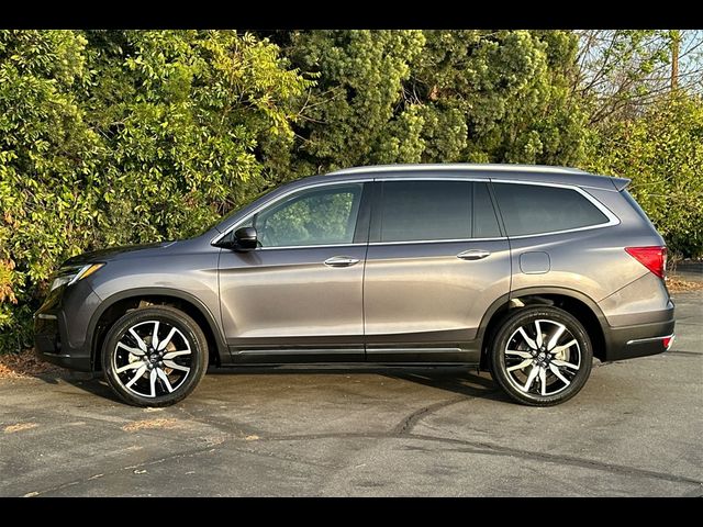 2022 Honda Pilot Touring 8-Passenger