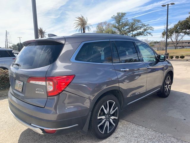 2022 Honda Pilot Touring 8-Passenger