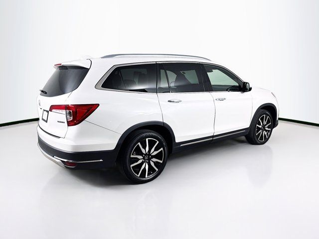 2022 Honda Pilot Touring 8-Passenger