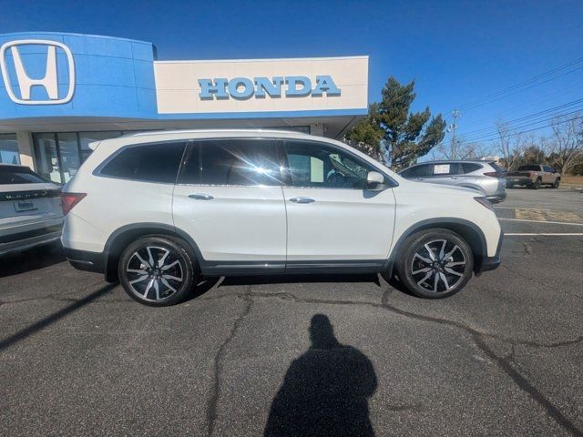 2022 Honda Pilot Touring 8-Passenger