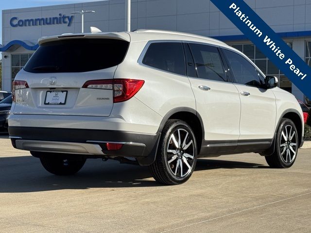 2022 Honda Pilot Touring 8-Passenger