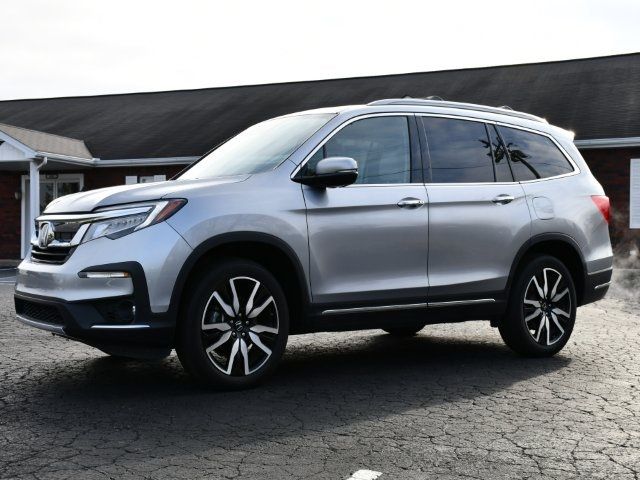 2022 Honda Pilot Touring 7-Passenger