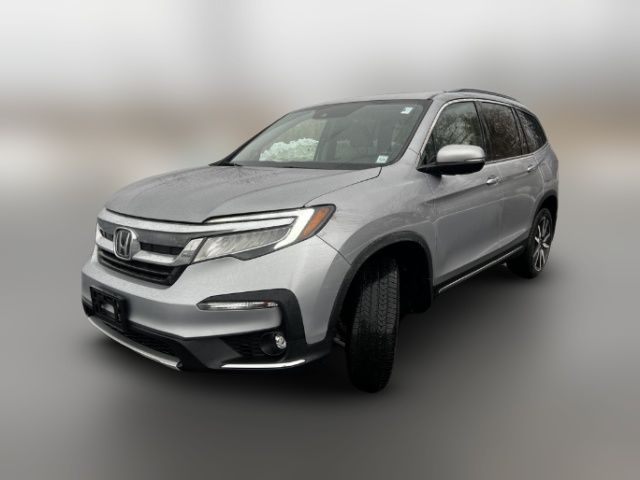 2022 Honda Pilot Touring 7-Passenger