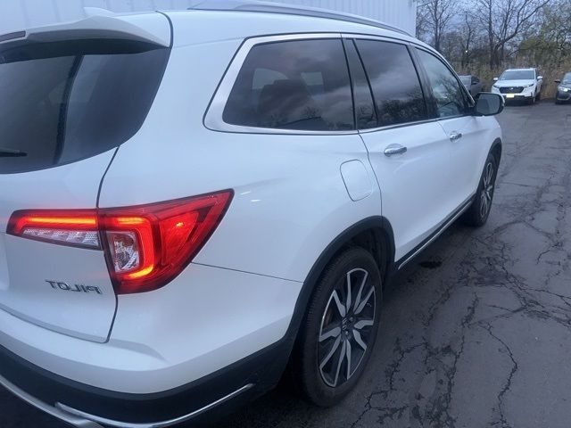 2022 Honda Pilot Touring 7-Passenger