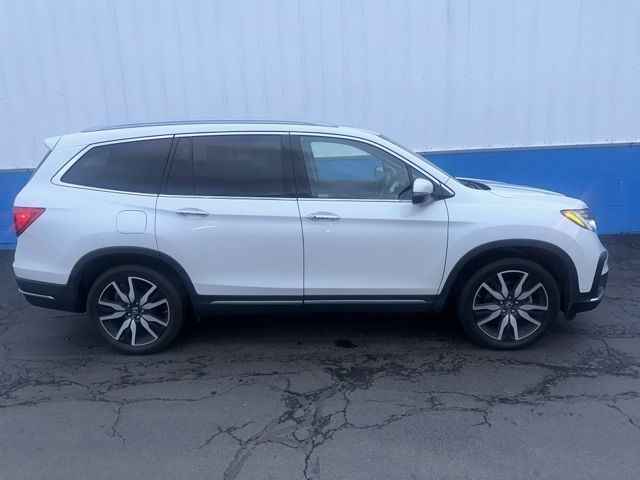 2022 Honda Pilot Touring 7-Passenger