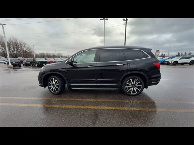 2022 Honda Pilot Touring 7-Passenger