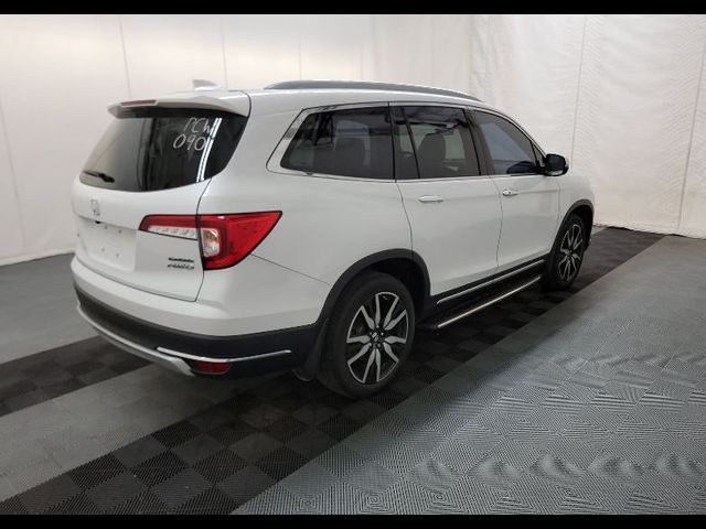 2022 Honda Pilot Touring 7-Passenger