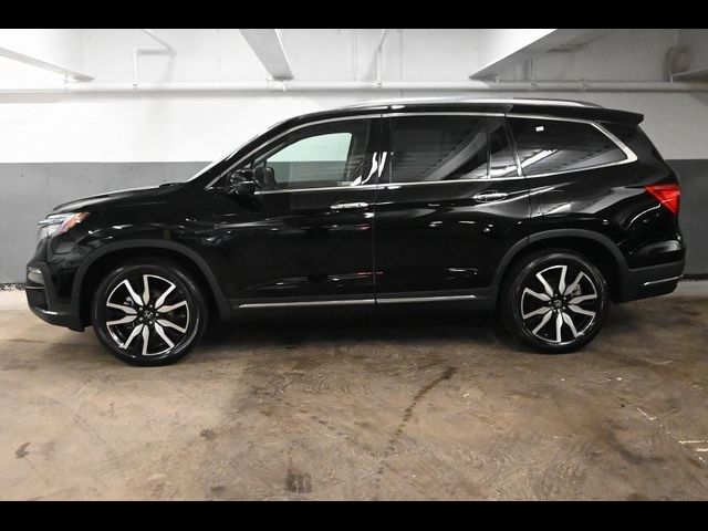 2022 Honda Pilot Touring 7-Passenger