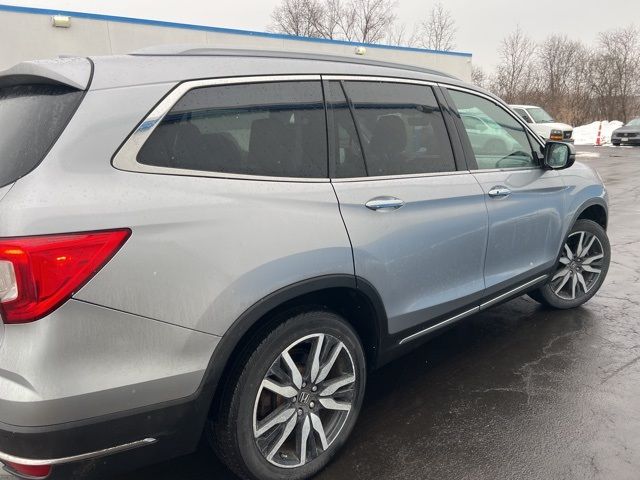 2022 Honda Pilot Touring 7-Passenger