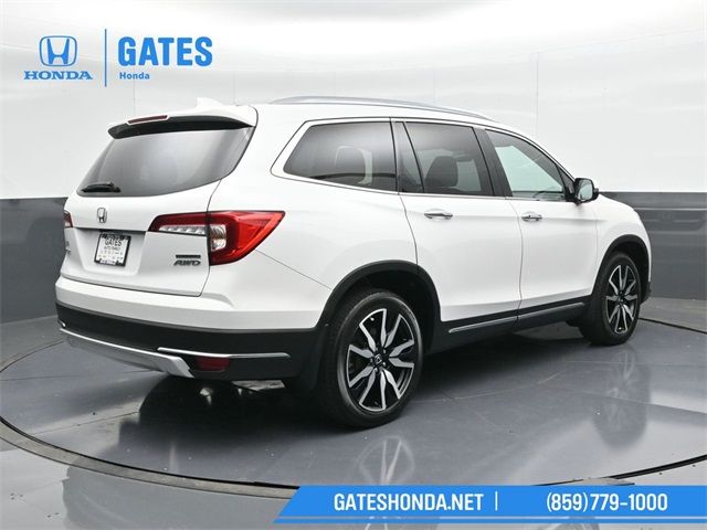 2022 Honda Pilot Touring 7-Passenger