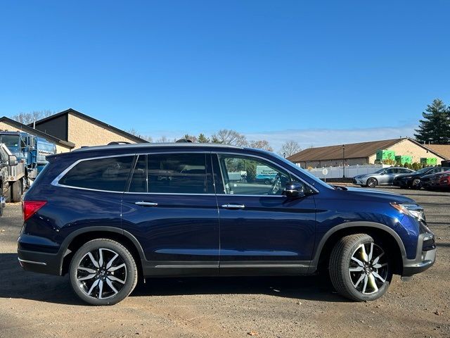 2022 Honda Pilot Touring 7-Passenger