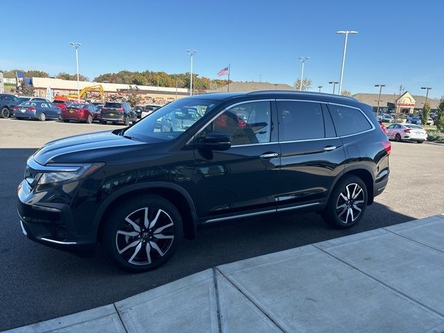 2022 Honda Pilot Touring 8-Passenger